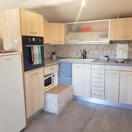 Apartment Studio Tout Equipe Avec Apercu Mer